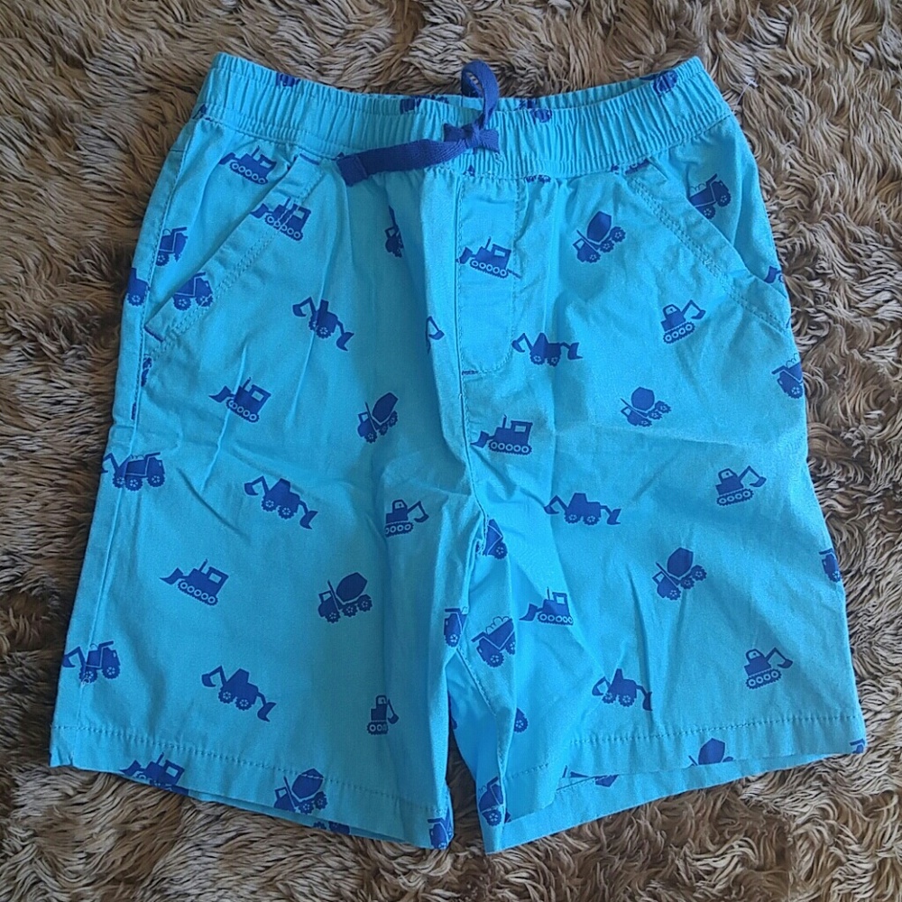 NWOT boys shorts